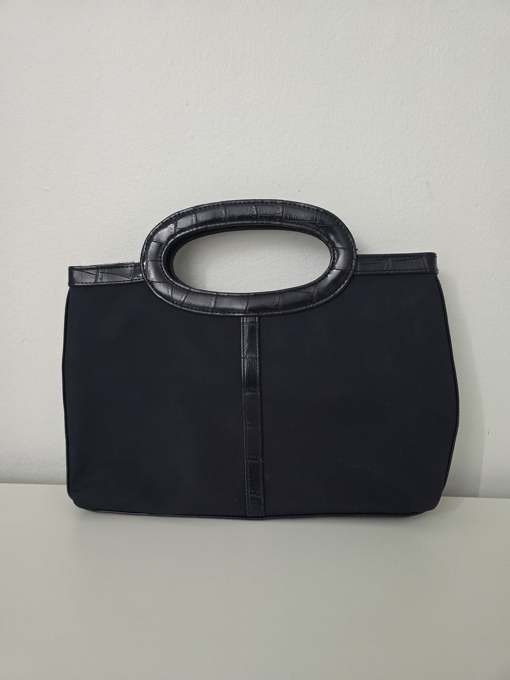 Estee Lauder Classic Black Women’s Handbag with Oval Top Handle